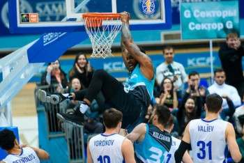 Фотография к новости:  "Зенит" проиграл "Астане" в матче ВТБ  