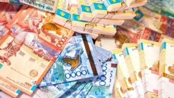 Фотография к новости: Почти 143 млрд тенге потратили казахстанцы на покупку валюты в январе