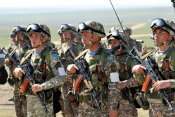 Фотография к новости: Казахстан направит 120 военных в Ливан