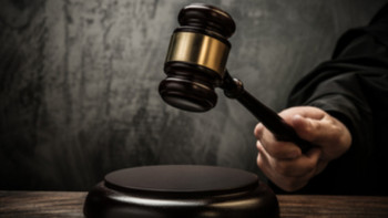 Фотография к новости: Актюбинца осудили за плевок в лицо полицейскому