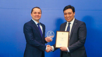 Фотография к новости: В Астане Тимур Токтабаев наградил иностранных инвесторов 