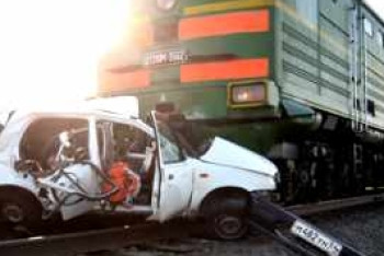 Фотография к новости: В результате столкновения LADA с тепловозом погиб павлодарец