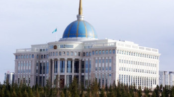 Фотография к новости: Назарбаев выразил соболезнование королю Иордании