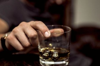 Фотография к новости: Употреблять спиртные напитки запретят освободившимся условно досрочно в Казахстане