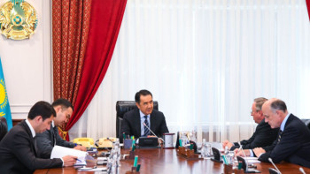 Фотография к новости: Политика Президента РК к соседним странам важна для стабилизации отношений – посол США