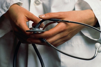 Фотография к новости: Биртанов дал срок Каскеленской больнице на устранение нарушений