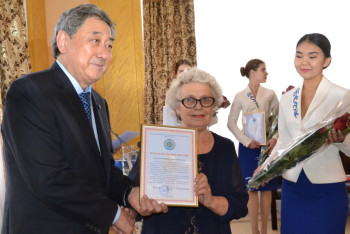 Фотография к новости: Заседание республиканского Совета ветеранов состоялось в Бурабае