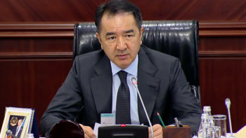 Фотография к новости: Сагинтаев поблагодарил членов Правительства за работу 