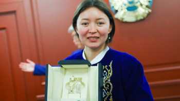 Фотография к новости: Самал Еслямова стала лучшей актрисой по версии национальной премии "Кулагер"