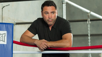 Фотография к новости: Промоутер "Канело" - Головкину: "Когда ты будешь готов, постучись в нашу дверь"