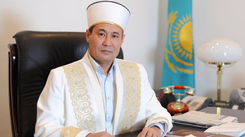 Фотография к новости: Верховный муфтий Казахстана поздравил православных верующих с Рождеством 