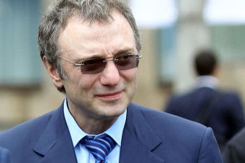 Фотография к новости: Задержанный во Франции сенатор Сулейман Керимов отпущен под залог