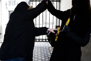 Фотография к новости: Охотников на женские сумочки задержали в Алматы