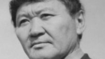 Фотография к новости: Скончался автор казахского гимна молодожёнов