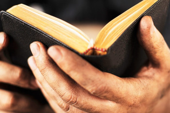 Фотография к новости: За распространение религиозной литературы наказали пятерых карагандинцев