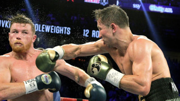 Фотография к новости:  Гонорар Головкина за рематч с Альваресом составил 20 млн долларов