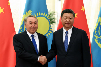 Фотография к новости: Назарбаев пошутил на тему взаимоотношений Казахстана и Китая