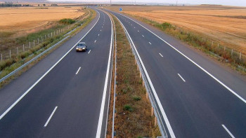 Фотография к новости: Трасса "Алматы - Капшагай" названа самой опасной в Казахстане - исследование