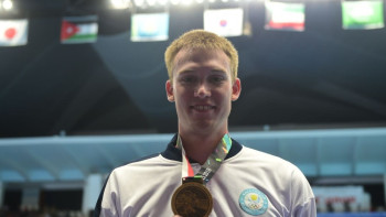 Фотография к новости:  "Плывёшь так, как не плывёшь за себя" - Баландин о бронзе на Азиатских играх-2018	