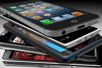 Фотография к новости: Сотни китайских телефонов пыталась пронести через границу казахстанка 