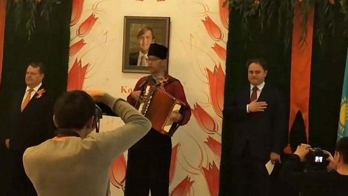  скриншот из видео