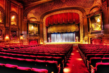 Фотография к новости: Дети составили почти половину театральных зрителей в 2017 году