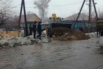 Фотография к новости: Жителей ВКО эвакуируют из-за подтоплений 