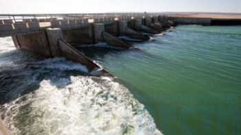 Фотография к новости: Дамбу прорвало на участке Сырдарьи