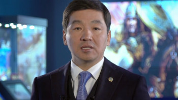 Фотография к новости: Аким Алматы принял эстафету по чтению эпоса "Алпамыс батыр"