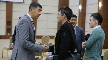 Фотография к новости: 300 молодых казахстанских учёных поедут в мировые исследовательские центры