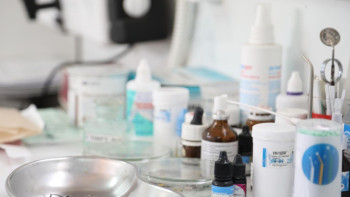 Фотография к новости: Причины изъятия из продаж препарата от гипертензии объяснили в Минздраве