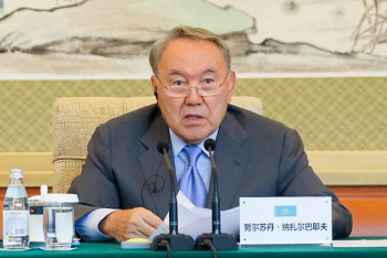 Фотография к новости: Высокоскоростную магистраль через Астану в Европу предложил построить Назарбаев