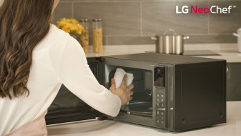 Фотография к новости: Микроволновая печь LG NeoChef станет верным помощником в совершенствовании кулинарного мастерства