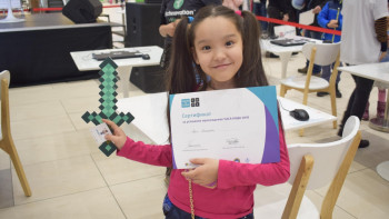 Фотография к новости: Более 300 тыс. школьников научились программированию в рамках акции "Час Кода"