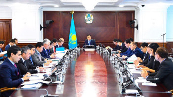 Фотография к новости: В Правительстве РК рассмотрели меры по усилению поддержки несырьевого экспорта