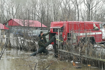 Фотография к новости: Не спекулировать на покупке домов пострадавшим от паводков призвал Даниал Ахметов