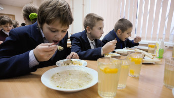 Фотография к новости: Бахыт Султанов поручил проверить столовые во всех организациях образования Астаны 
