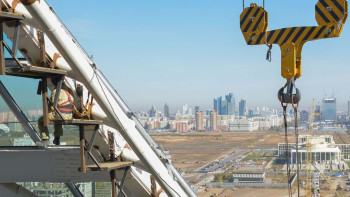 Фотография к новости: Ваша заслуга останется в памяти будущих поколений - Назарбаев первостроителям Астаны