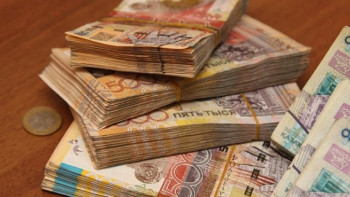 Фотография к новости: За взятку в два млн тенге изобличен чиновник в Жамбылской области