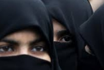 Фотография к новости: Одежда, борода, обряды. Ермекбаев презентовал законопроект о религии