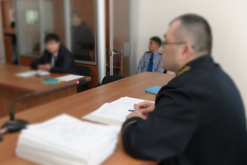 Фотография к новости: Убивший 15-летнюю дочь житель Костаная раскаялся в суде