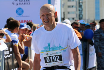 Фотография к новости: Известные чиновники и бизнесмены пробегут зимний марафон в Астане