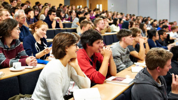 Фотография к новости: Через 2-3 года колледжи опустеют – директор политехнического колледжа Астаны