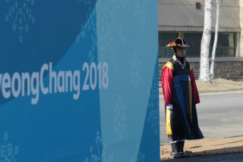 Фотография к новости: Флаг Казахстана подняли в олимпийской деревне в Пхёнчхане