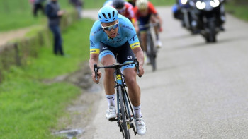 Фотография к новости: Сразу 10 велогонщиков покинут "Астану"