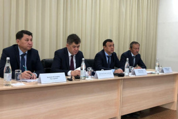 Фотография к новости: Биртанов о ситуации с менингитом: Неумение взаимодействовать врачей со СМИ вызвало ажиотаж