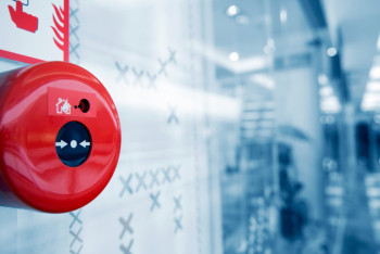 Фотография к новости: Лишь 11 ТРЦ из 851 прошли проверку на противопожарную безопасность