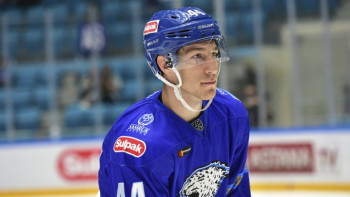 Фотография к новости: Хоккеист "Барыса" стал лучшим защитником недели в КХЛ