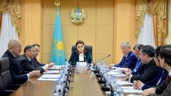 Фотография к новости: В Комитете Сената рассмотрен проект Закона "О ратификации Конвенции о правовом статусе Каспийского моря"