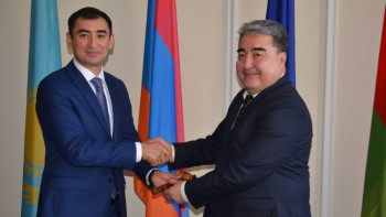 Фотография к новости: Представитель Кыргызстана Аман Мамбетсеитов возглавил постоянный совет ОДКБ 